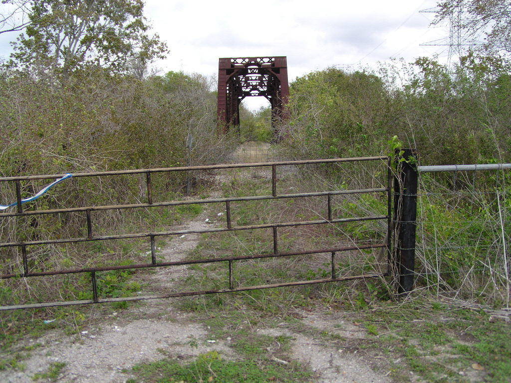 Cane belt RR bridge over San Bernard River, Approaching view.